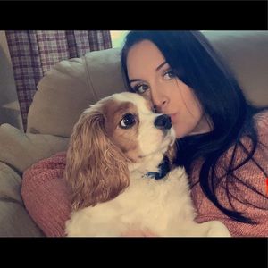 Meet your Posher, Olivia